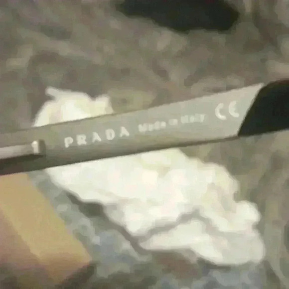PRADA sunglasses - Picture 4 of 6